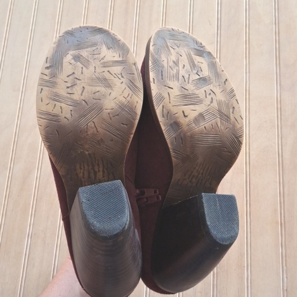 Soho Cobbler NYC Western Chunky Heel Ankle Suede Stylish Leather Booties - Picture 7 of 9